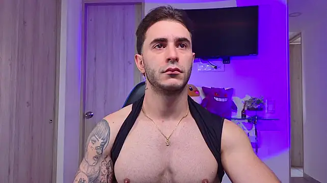 عرض كام Latino_stud4u