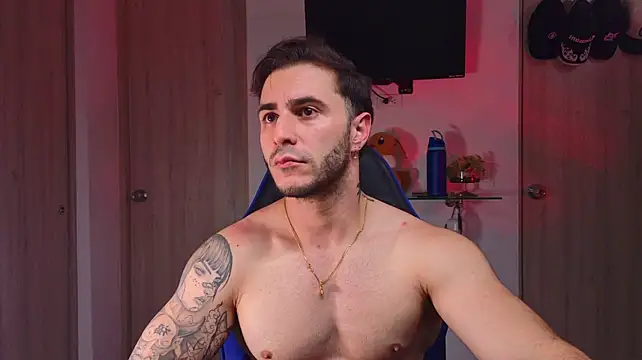 Show de webcam de Latino_stud4u