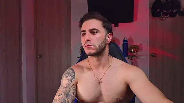 Latino_stud4u 在線直播表演