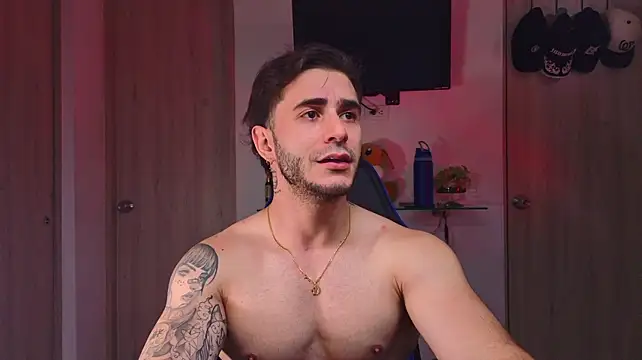 Latino_stud4u Show Webcam
