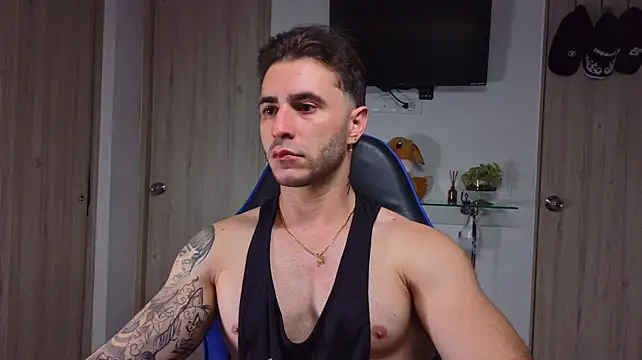 Latino_stud4u: вебкам-шоу