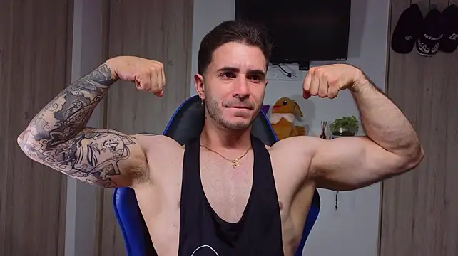 Latino_stud4u – webcam-show