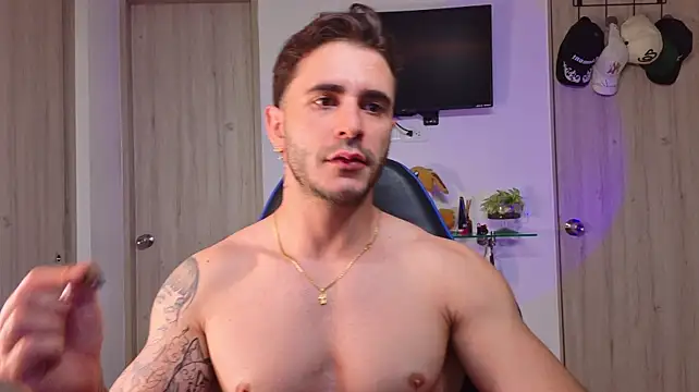 Show de webcam de Latino_stud4u