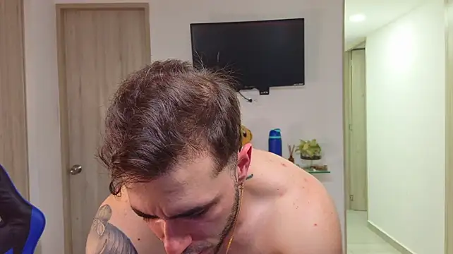 Latino_stud4u Show Webcam