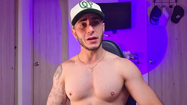 โชว์เว็บแคมของ Latino_stud4u