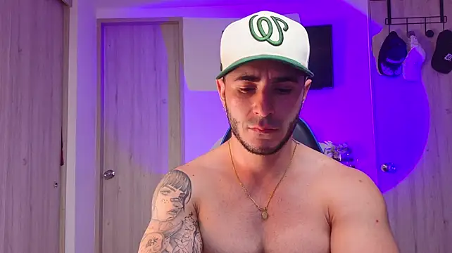 عرض كام Latino_stud4u