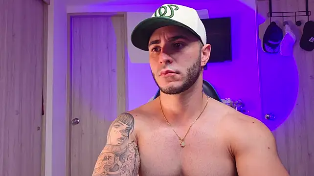 Latino_stud4u webkamerás műsora