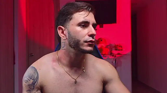 Latino_stud4u 웹캠 쇼