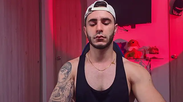 Latino_stud4u 웹캠 쇼