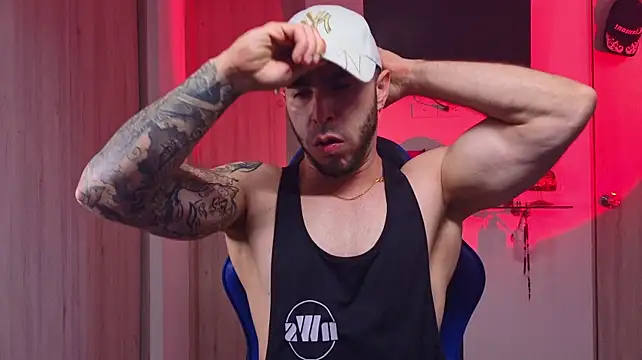 Latino_stud4u ওয়েবক্যাম শো