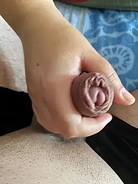 Show modela MadaamJizz_DickLewd na web-kameri