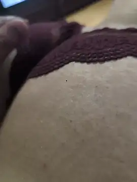 Webkamerová show MadaamJizz_DickLewd