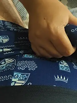 MadaamJizz_DickLewd webkamerás műsora