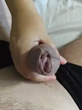 Pokazy przed kamerką – MadaamJizz_DickLewd