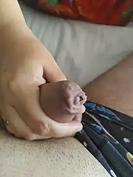 MadaamJizz_DickLewd Show in webcam