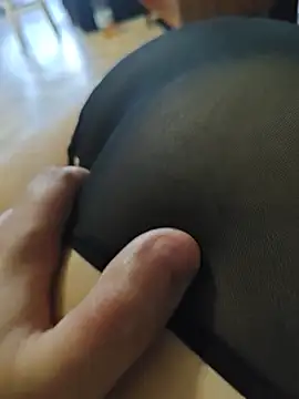 Pokazy przed kamerką – MadaamJizz_DickLewd