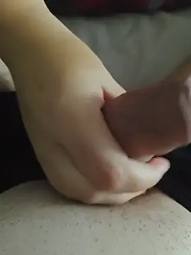 Show modela MadaamJizz_DickLewd na web-kameri