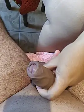 Webkamerová show MadaamJizz_DickLewd