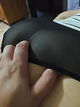 Webkamerová show MadaamJizz_DickLewd