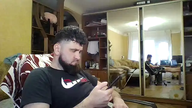 StasConnor Pertunjukan Webcam