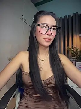 Jasmine_Elcock Show Webcam
