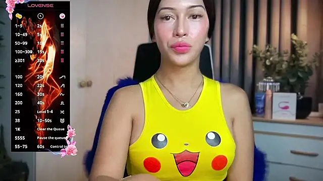 Show modela Jasmine_Elcock na web-kameri