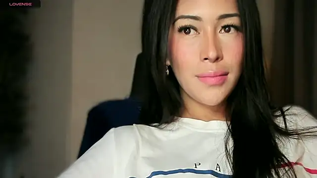 Jasmine_Elcock – webcam-show