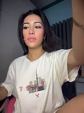 Show modela Jasmine_Elcock na web-kameri