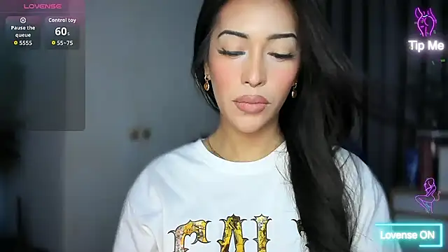 Jasmine_Elcock's Webcam Show