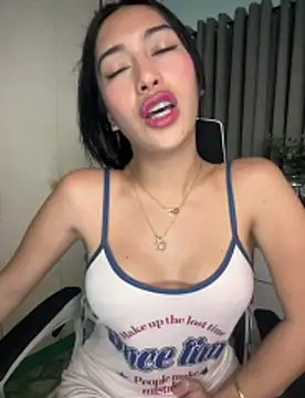 Jasmine_Elcock: διαδικτυακό σόου στην κάμερα