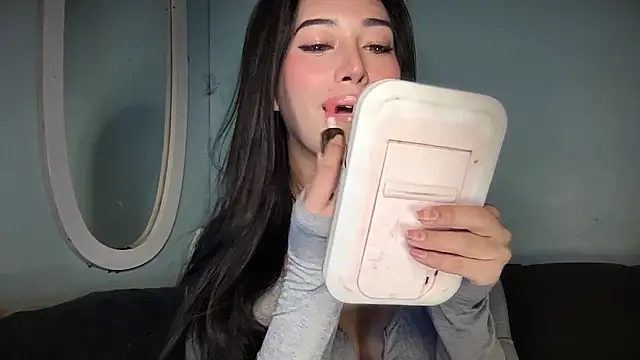 Jasmine_Elcock Webcamshow