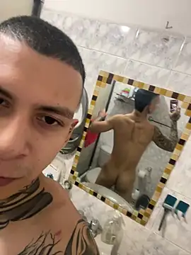 Andrew_san Show Webcam