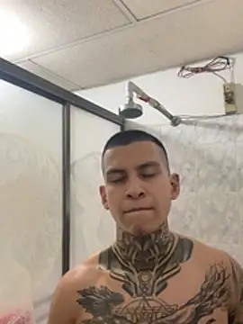 Andrew_san Show in webcam