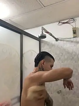 Andrew_san's Webcam Show