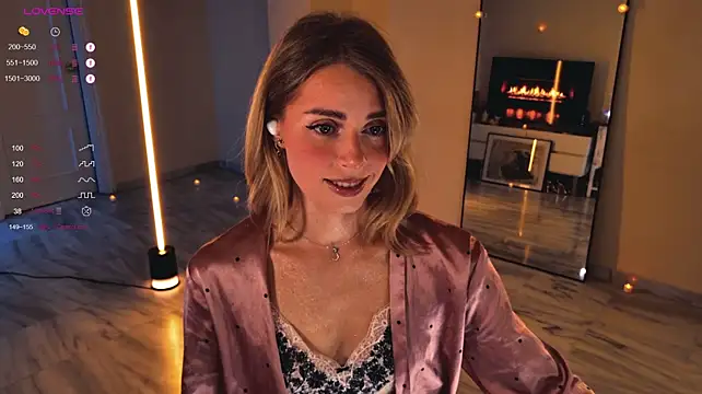 Pokazy przed kamerką – Arielle__03