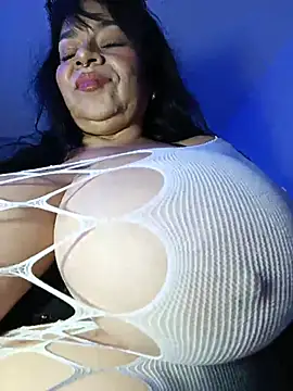 karlablue_ Chat XXX live