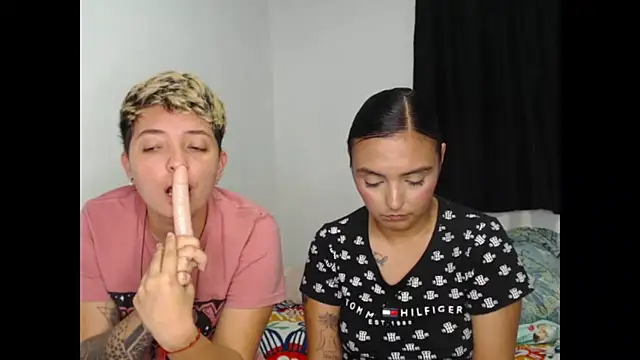 kathy_luisa Show Webcam