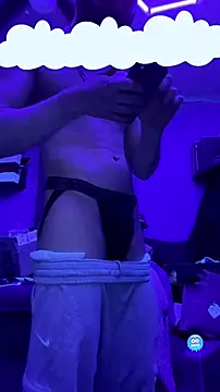 Cloudd_Kingg_Iceyyy Show in webcam