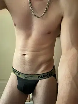 Pokazy przed kamerką – Cloudd_Kingg_Iceyyy