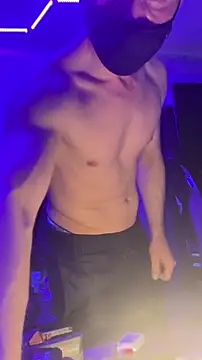 Cloudd_Kingg_Iceyyy 在線直播表演