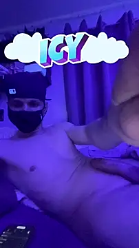 Cloudd_Kingg_Iceyyy Show in webcam