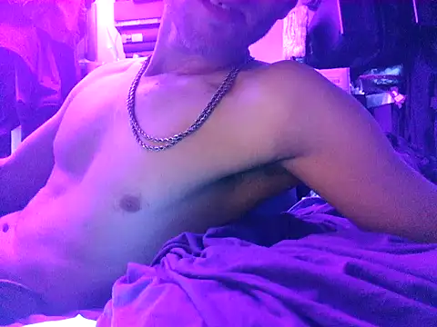 โชว์เว็บแคมของ Cloudd_Kingg_Iceyyy