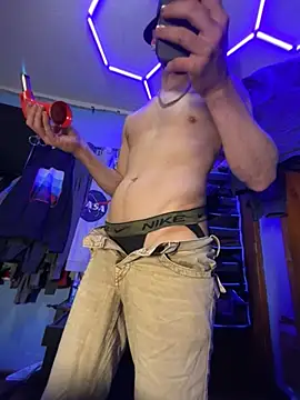 Cloudd_Kingg_Iceyyy ওয়েবক্যাম শো