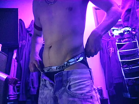 Cloudd_Kingg_Iceyyy ওয়েবক্যাম শো