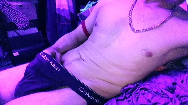 Pokazy przed kamerką – Cloudd_Kingg_Iceyyy