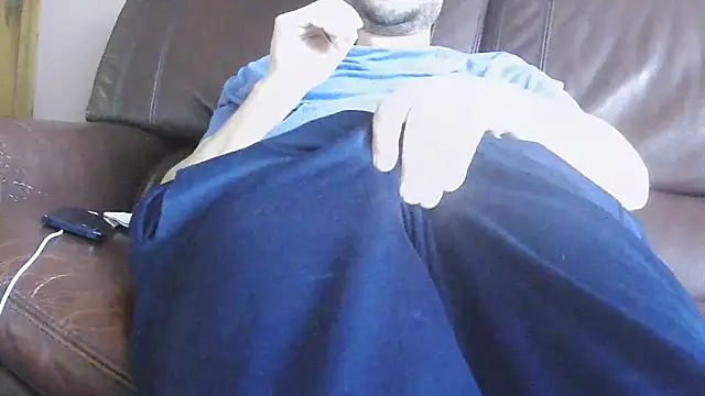 Taxidriver1988 Show in webcam