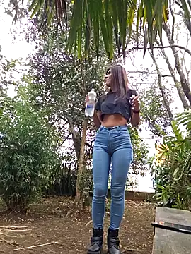 הופעת וובקאם של Yuky_ta