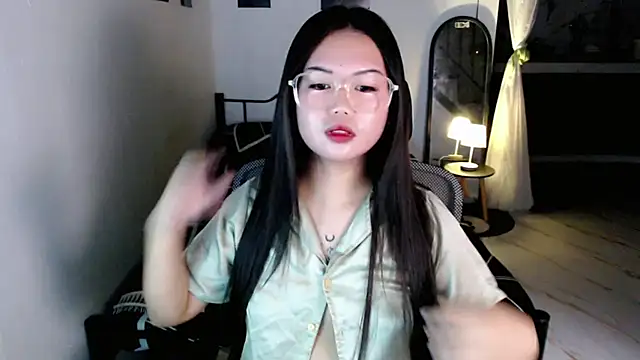 Vivorey_Leighnn Webbikameraesitys