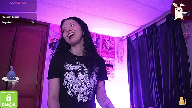 Katyroronoa Chat XXX in diretta