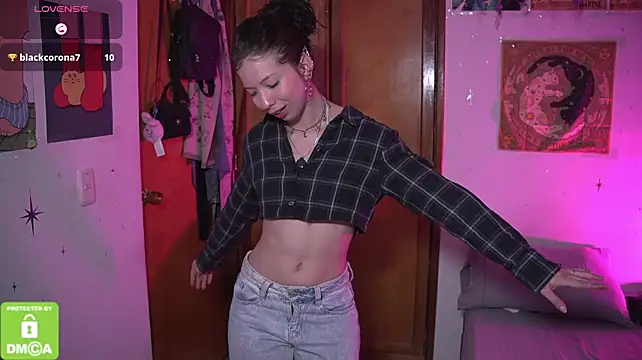 Katyroronoa's Live XXX Chat